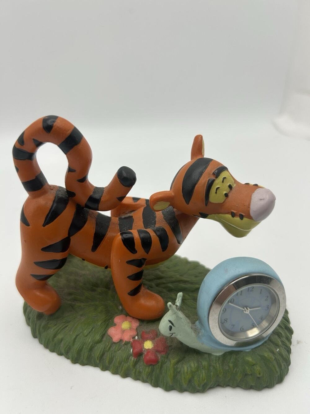 DISNEY PARKS Tigger Playing With Snail “DO YOU BOUNCE TOO” Desk Clock WORKS!